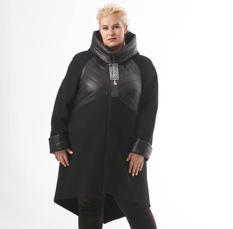 Комбинированное пальто с фигурным низом, черное