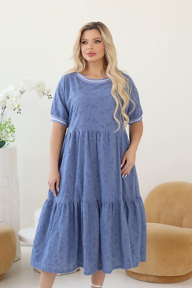 Длинное свободное платье с вышивкой, голубое