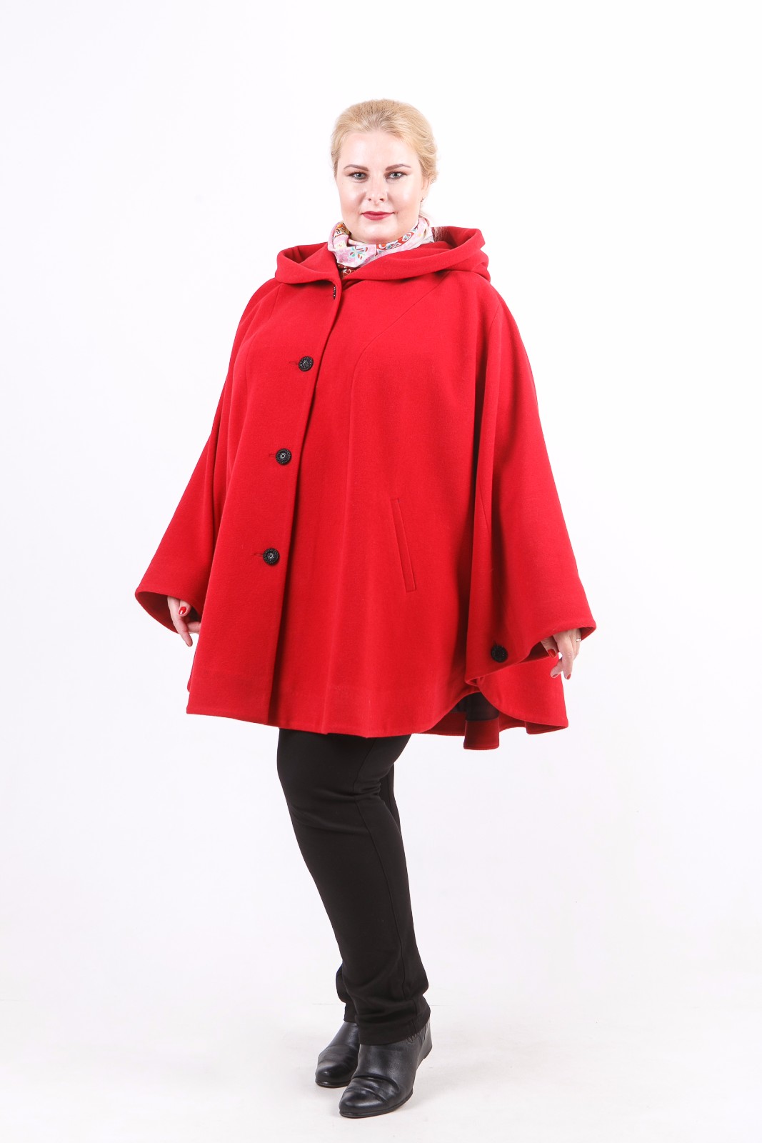 Красное пальто для полных женщин