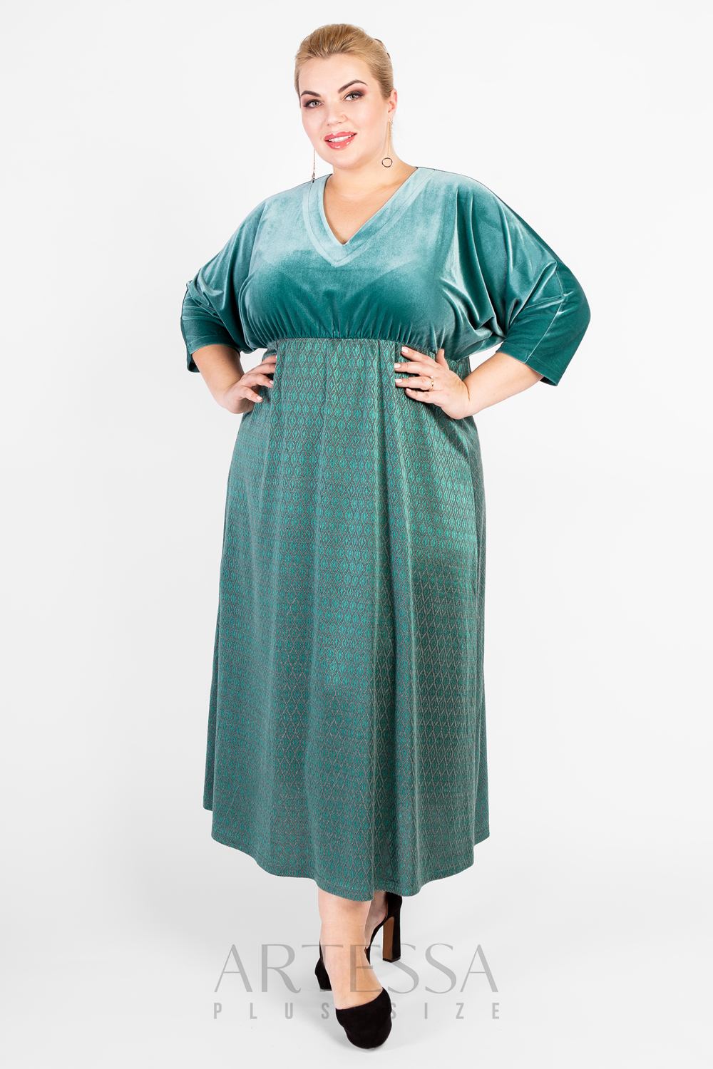 Длинное платье с бархатным лифом и карманами, зеленое