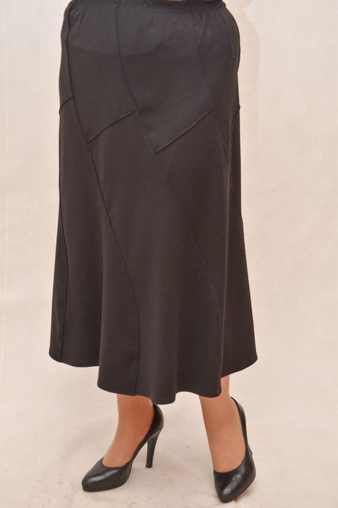 Длинная юбка с декором, черная