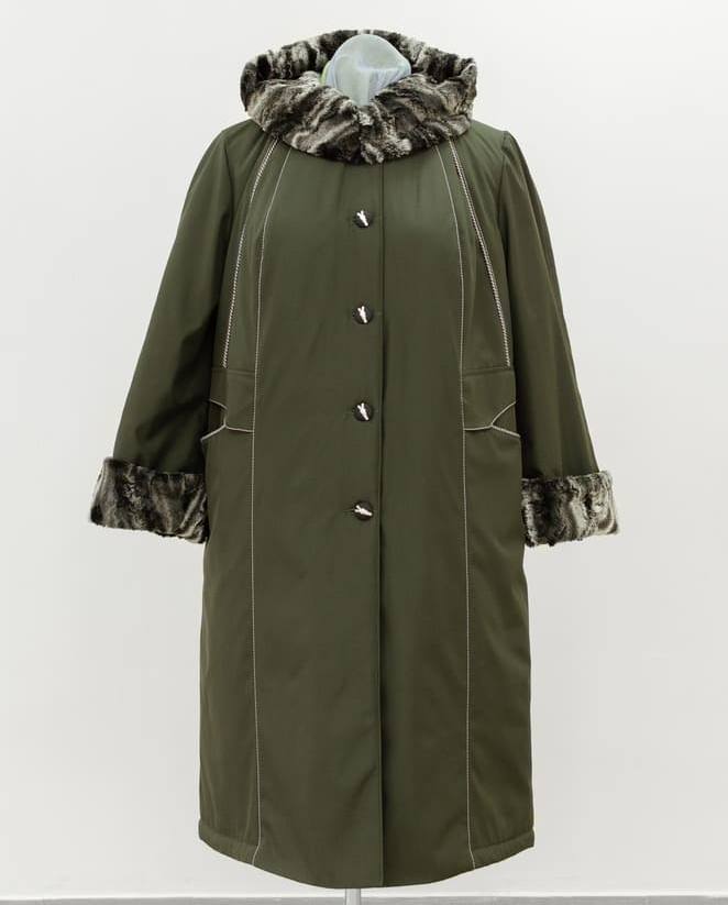 Легкое зимнее пальто с отделкой искусственным мехом, хаки