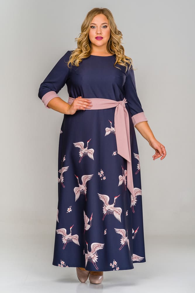 Длинное принтованное платье с розовыми манжетами и поясом, синее
