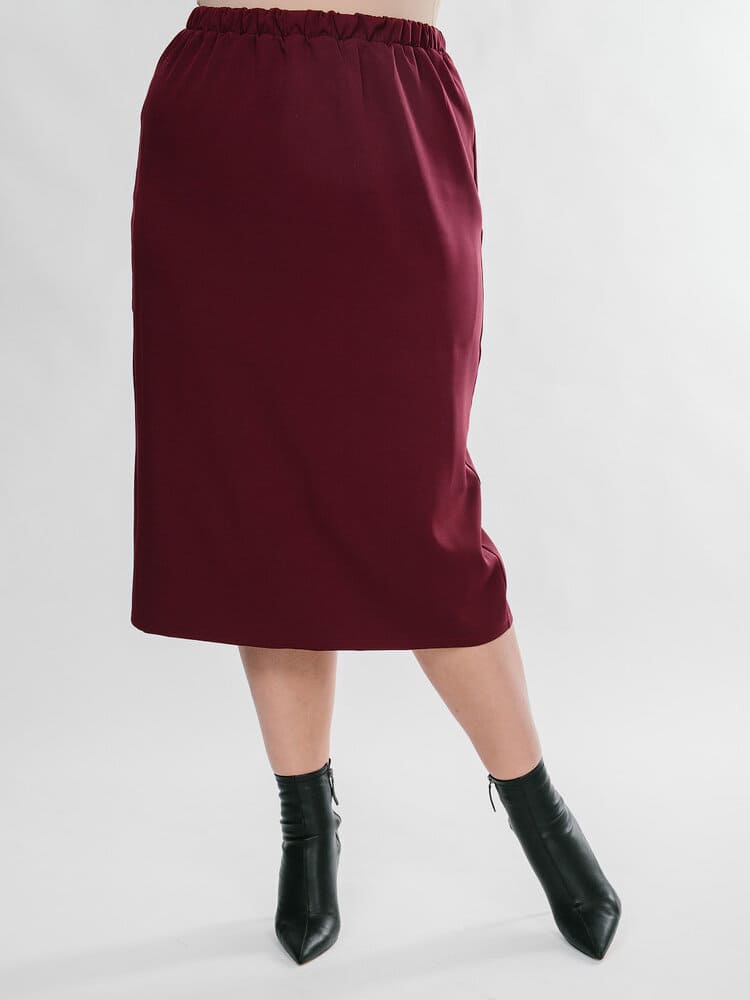 Зауженная юбка с поясом на резинке и шлицей, бордо