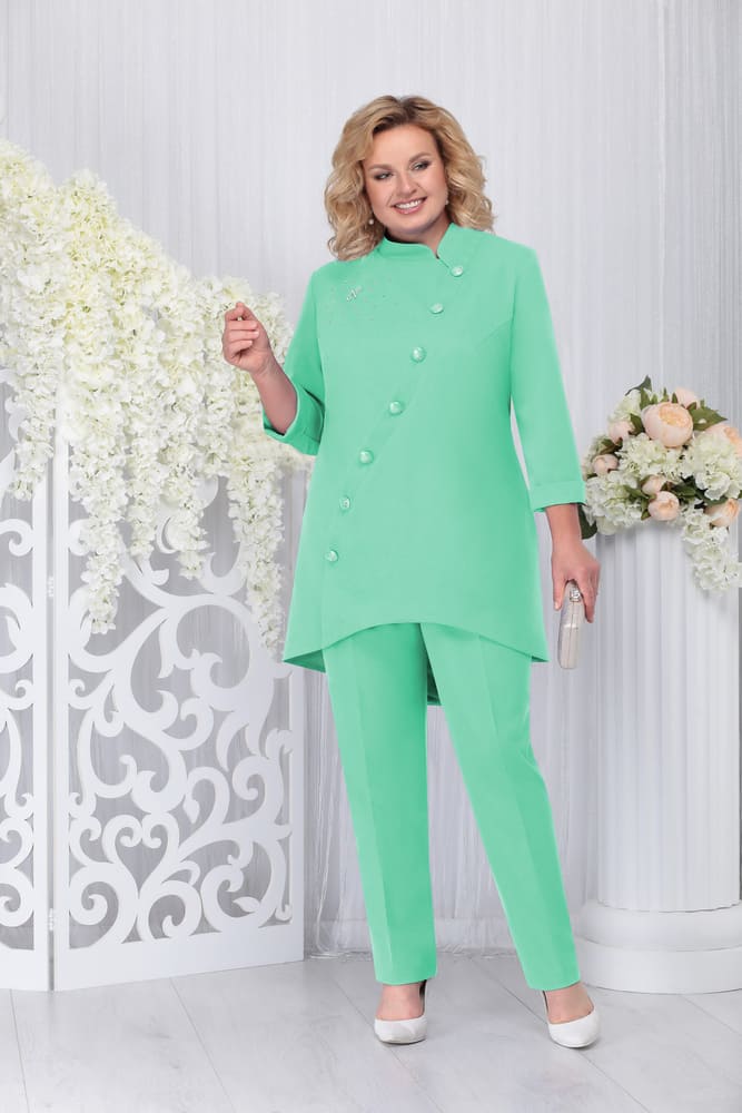 Комплект из брюк и блузки с асимметричным воротником, светло-зеленый
