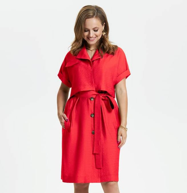 Прямое платье с пиджачным воротником и поясом, красное
