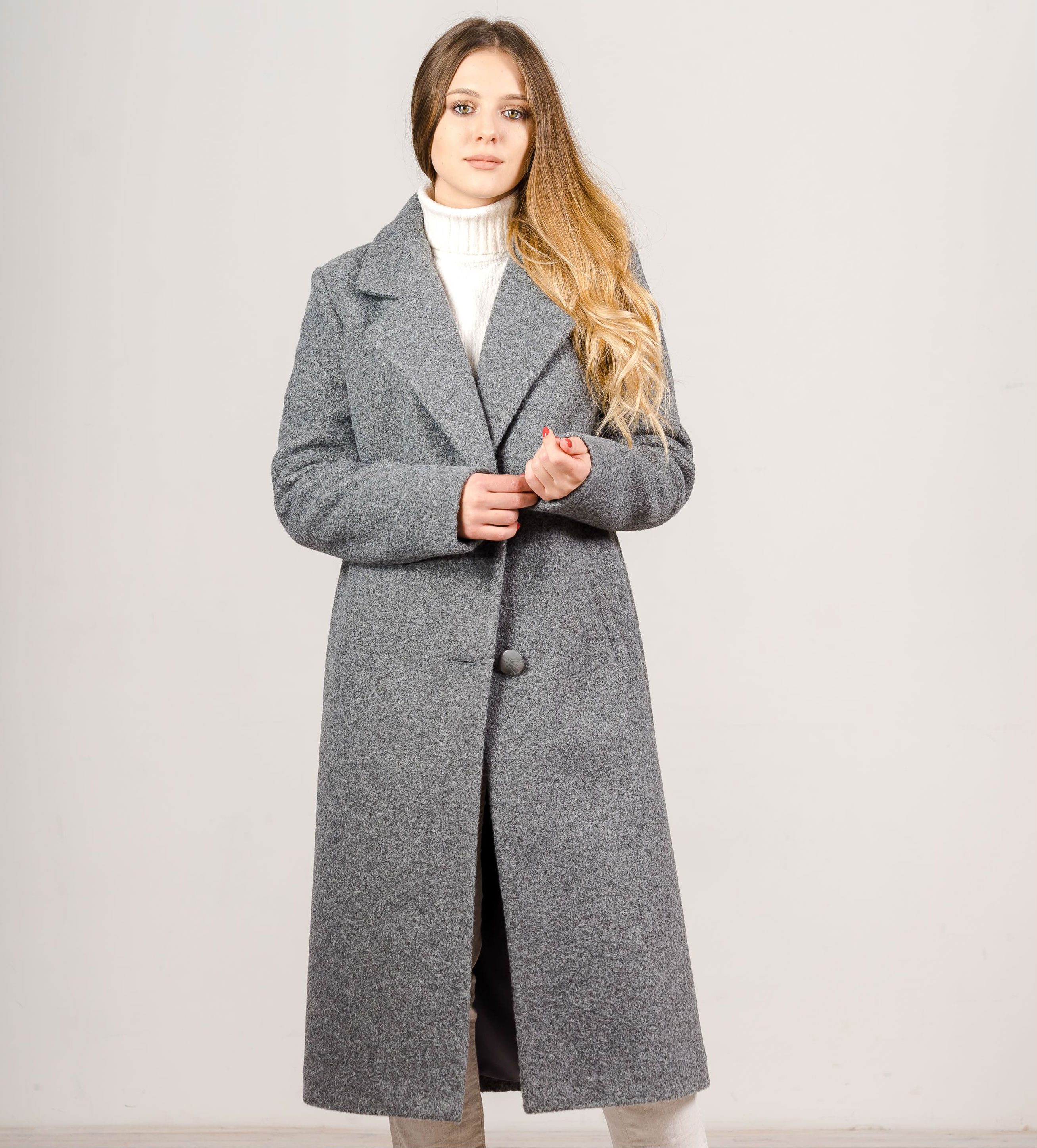 Классическое прямое пальто со съемным поясом, серое