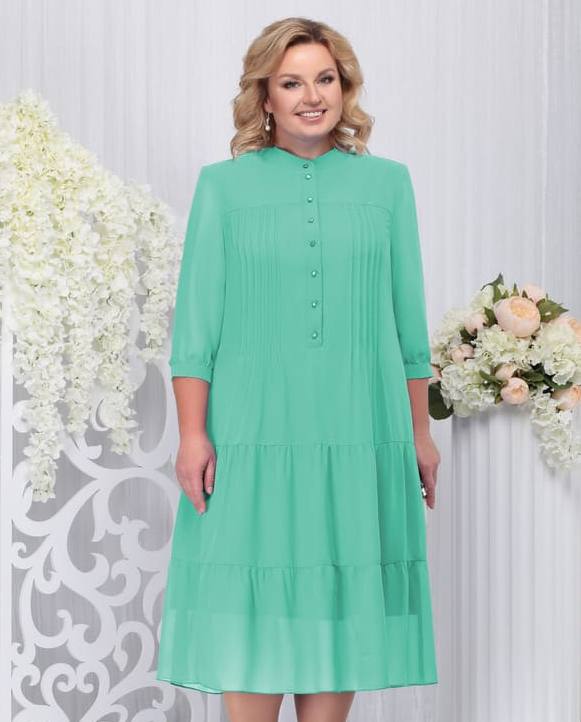Шифоновое платье с крупными складками на юбке, зеленое