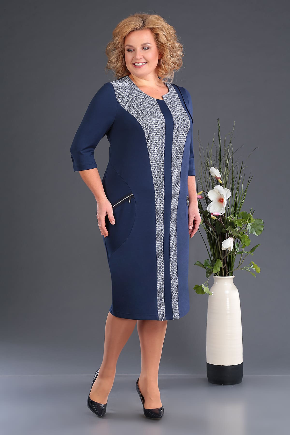 Повседневное платье с контрастными вертикальными вставками, синее