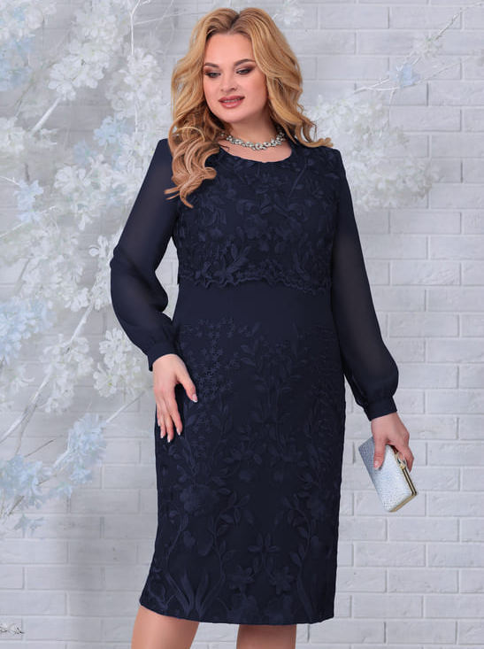 Платье с наложением гипюра и шифоновым рукавом, темно-синее