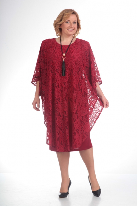 Двухслойное гипюровое платье с коротким рукавом, красное