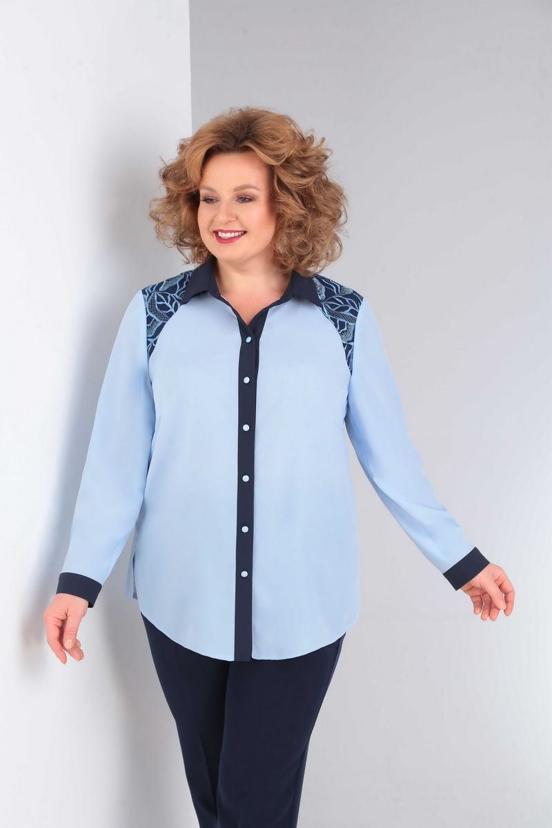 Легкая блузка с контрастной отделкой, голубая