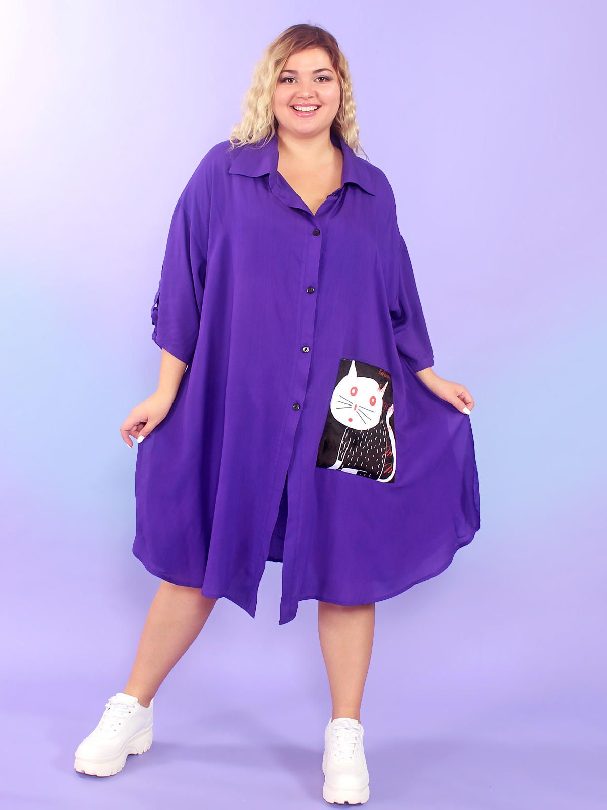 Летнее платье-рубашка с аппликацией на кармане, фиолетовое