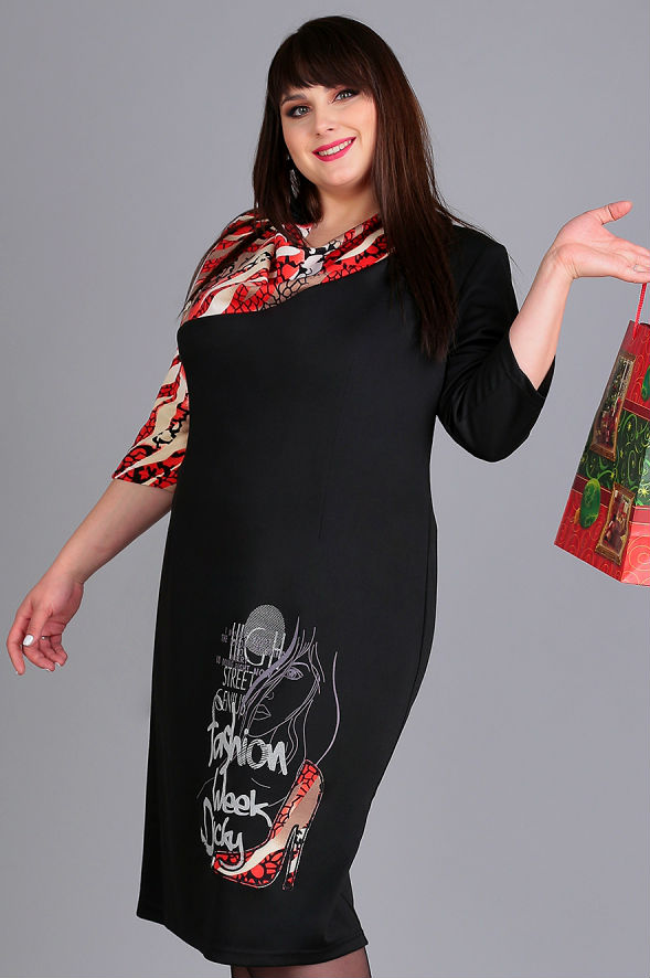 Чёрно-коралловое платье с модной печатью