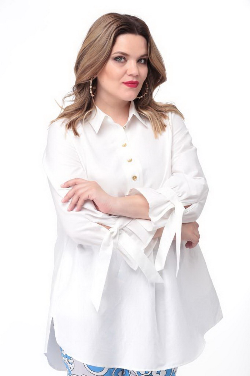 Расклешенная блузка с хлястиками на рукавах, белая