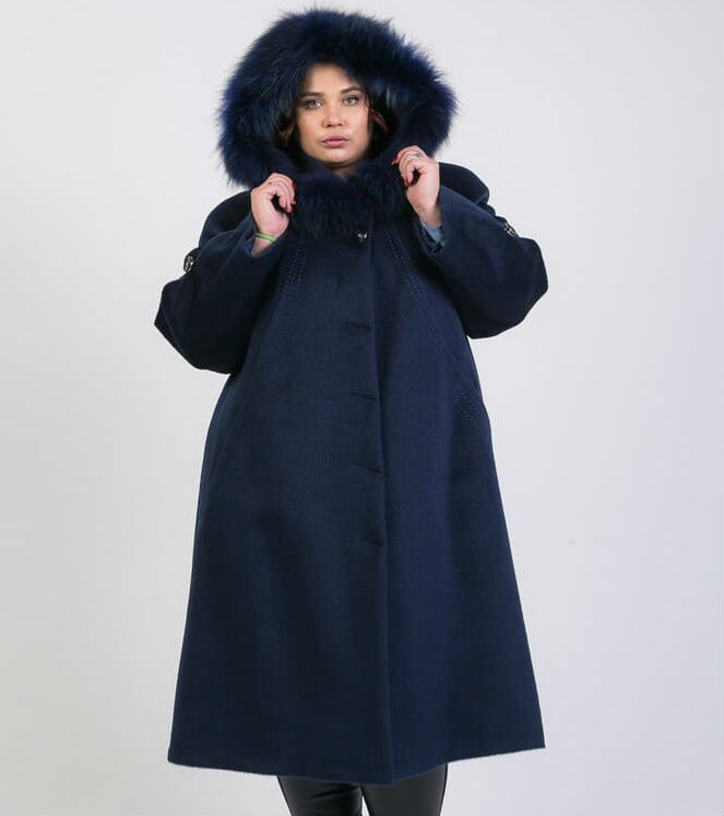 Зимнее пальто из альпаки с натуральным енотом, темно-синее