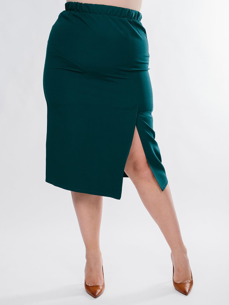 Прямая юбка со смещенной шлицей, зеленая