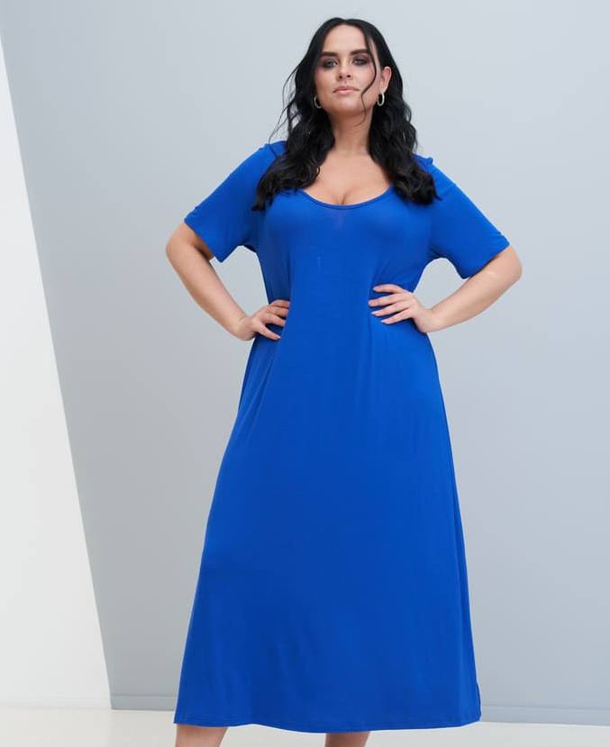 Приталенное однотонное платье, голубое