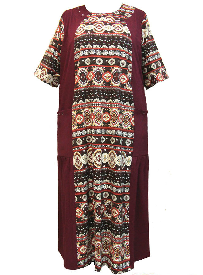 Длинное бордовое платье с этническим узором