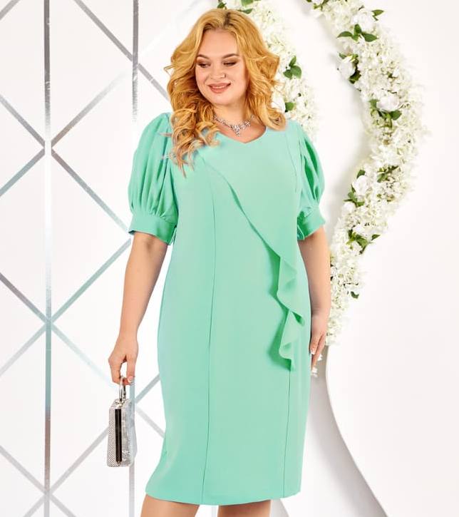 Платье с коротким объемным рукавом и декором, зеленое