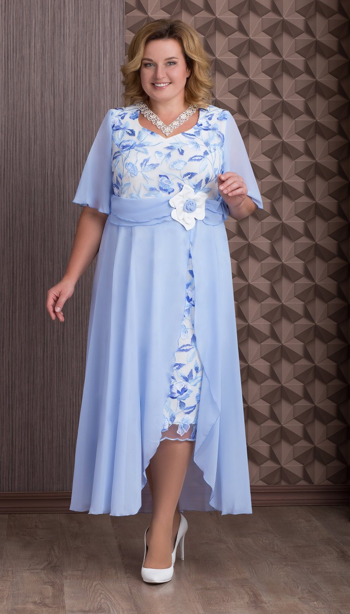 Нарядное голубое платье с объемной шифоновой деталью