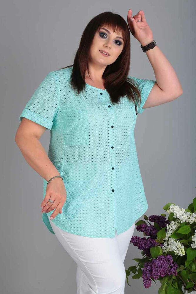 Легкая блузка из шитья с коротким рукавом, зеленая
