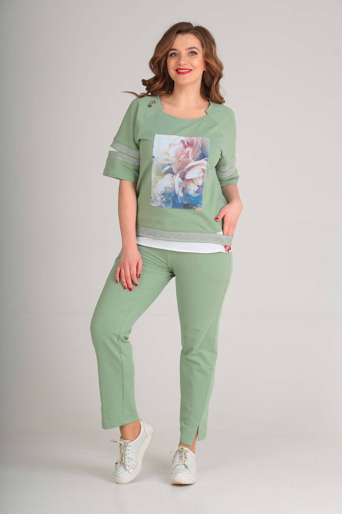Комплект из брюк и блузона с декором, зеленый