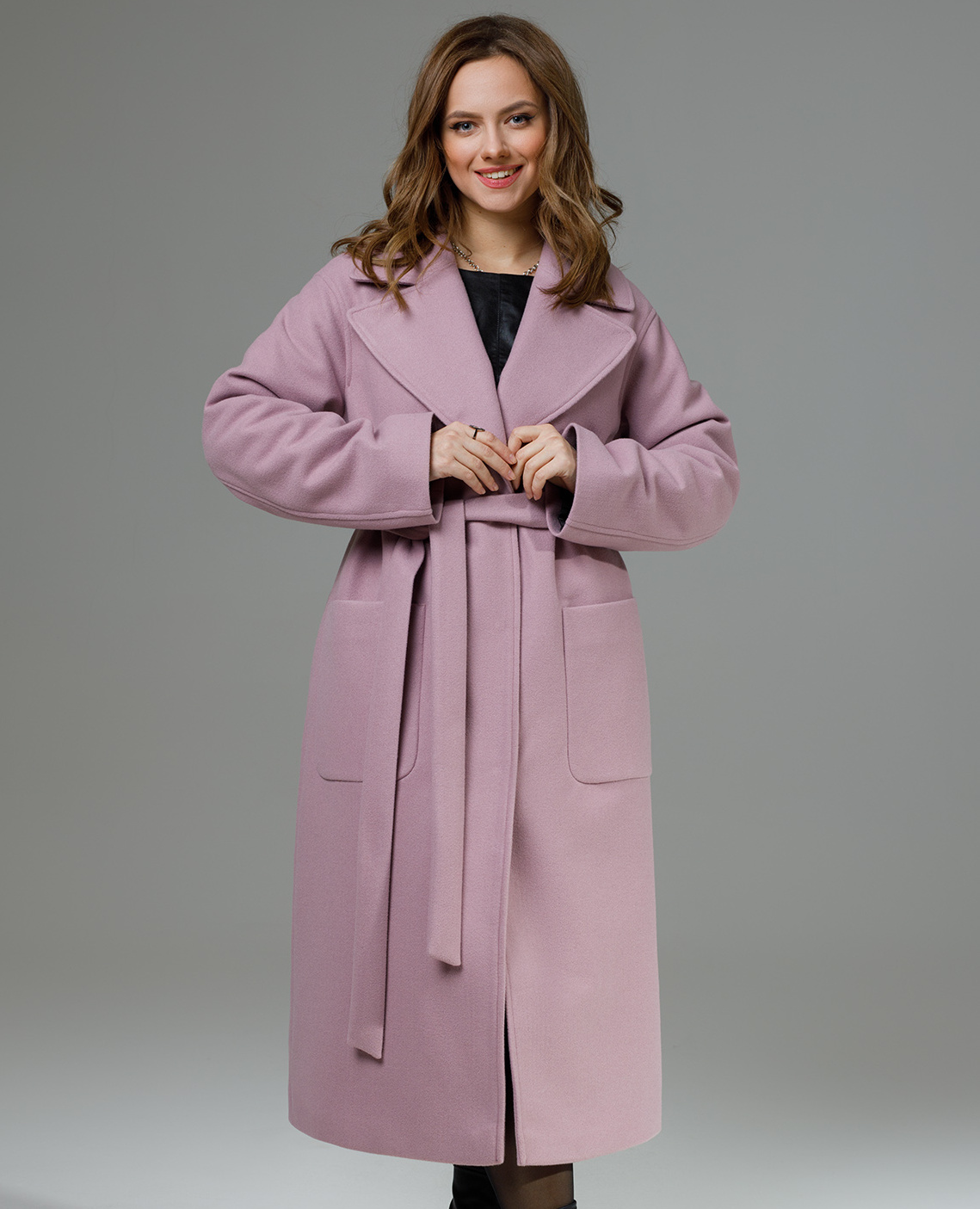 Свободное пальто с пиджачным воротником и поясом, розовое