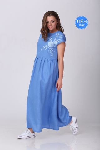 Голубое платье оверсайз с вышивкой