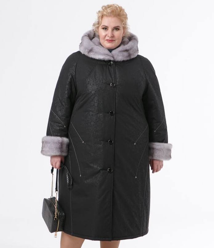 Зимнее пальто с отделочными строчками, чёрное