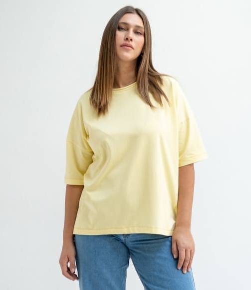 Однотонная футболка со спущенным плечом, желтая