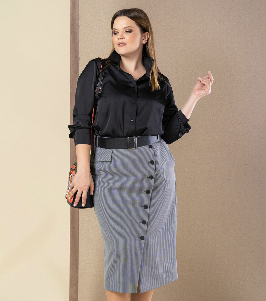 Комплект из юбки с асимметричной застежкой и блузки, черный с синим
