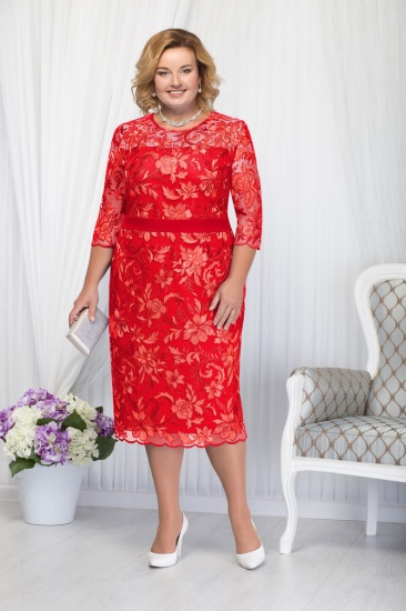 Кружевное платье со вставкой в виде пояса, красное