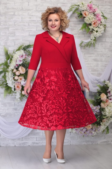 Платье с расклешенной гипюровой юбкой, красное