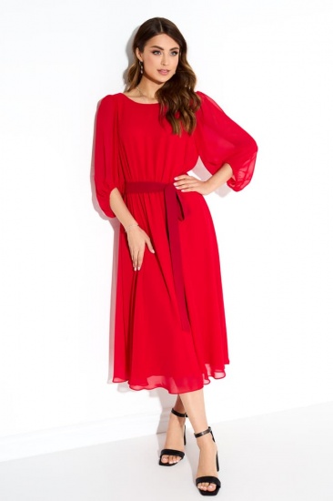 Платье с поясом и резинкой на рукаве, красное