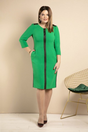 Платье с контрастными вставками и декором, зеленое