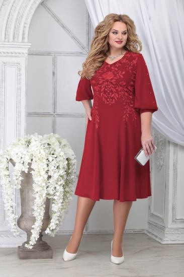 Платье с широким рукавом на манжете и аппликациями, красное