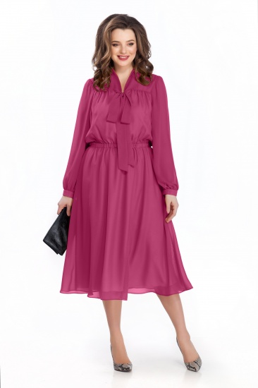 Фиолетовое платье с поясом и воротником-стойкой
