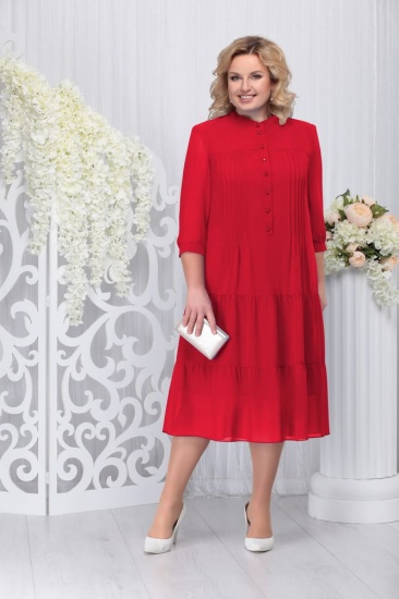 Шифоновое платье с крупными складками на юбке, красное