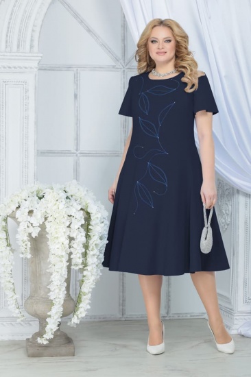 Приталенное платье с декором вышивкой со стразами, темно-синее
